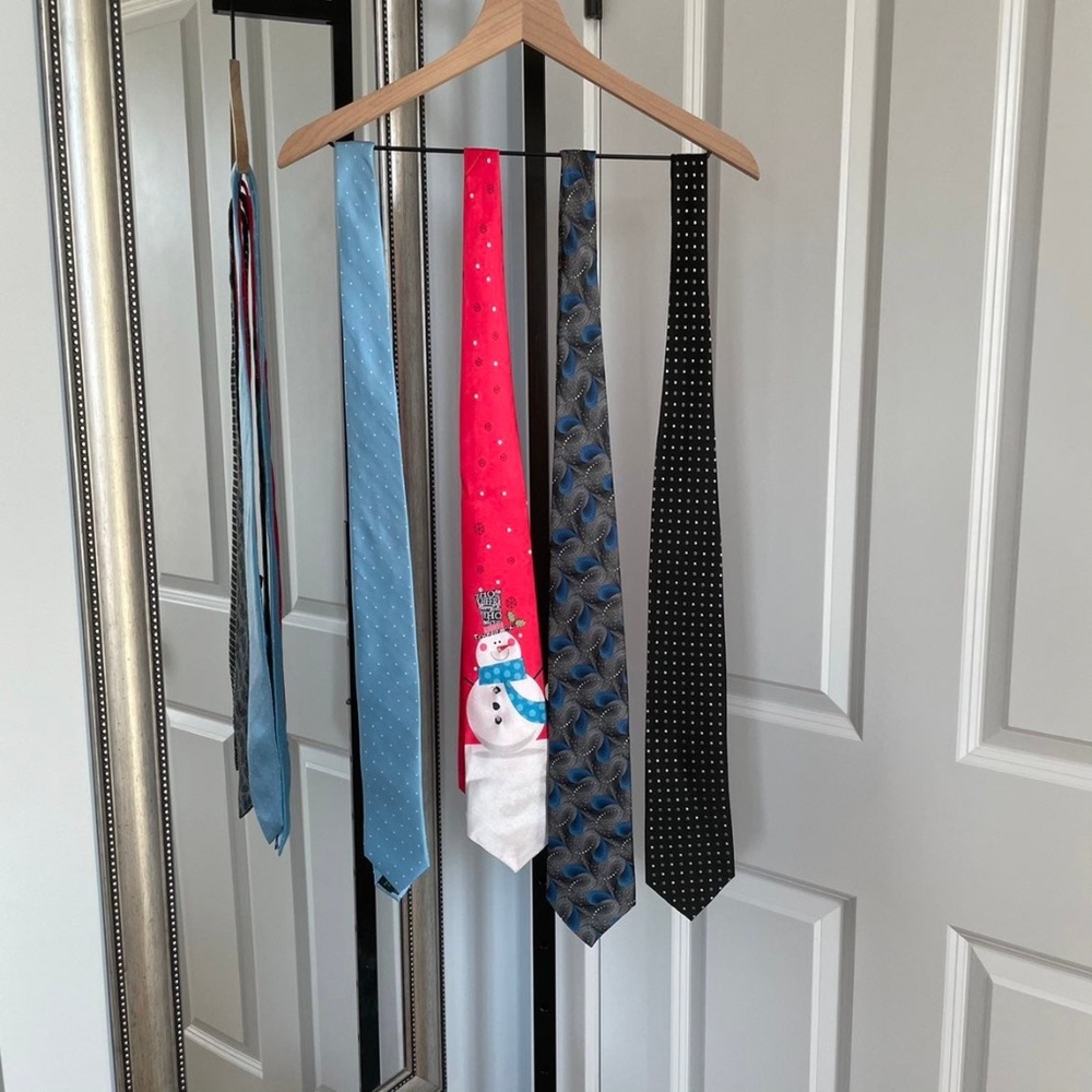 Lot of 4 Ties